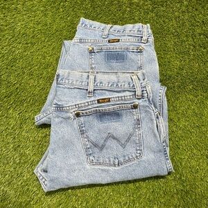 Wrangler Regular Fit Men’s Denim Jeans 38x30 Light Wash Bundle